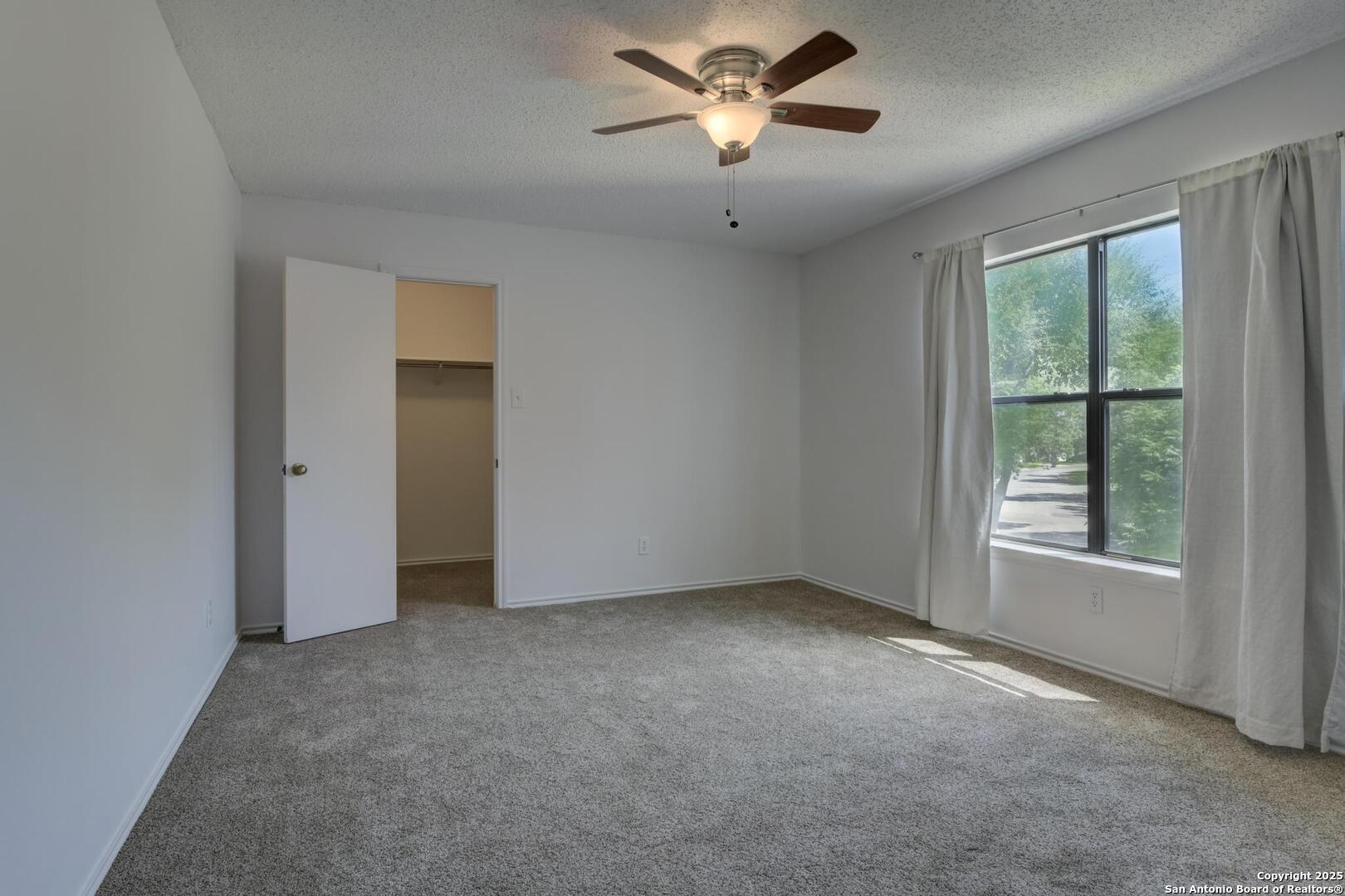 13723 Wondering Oak