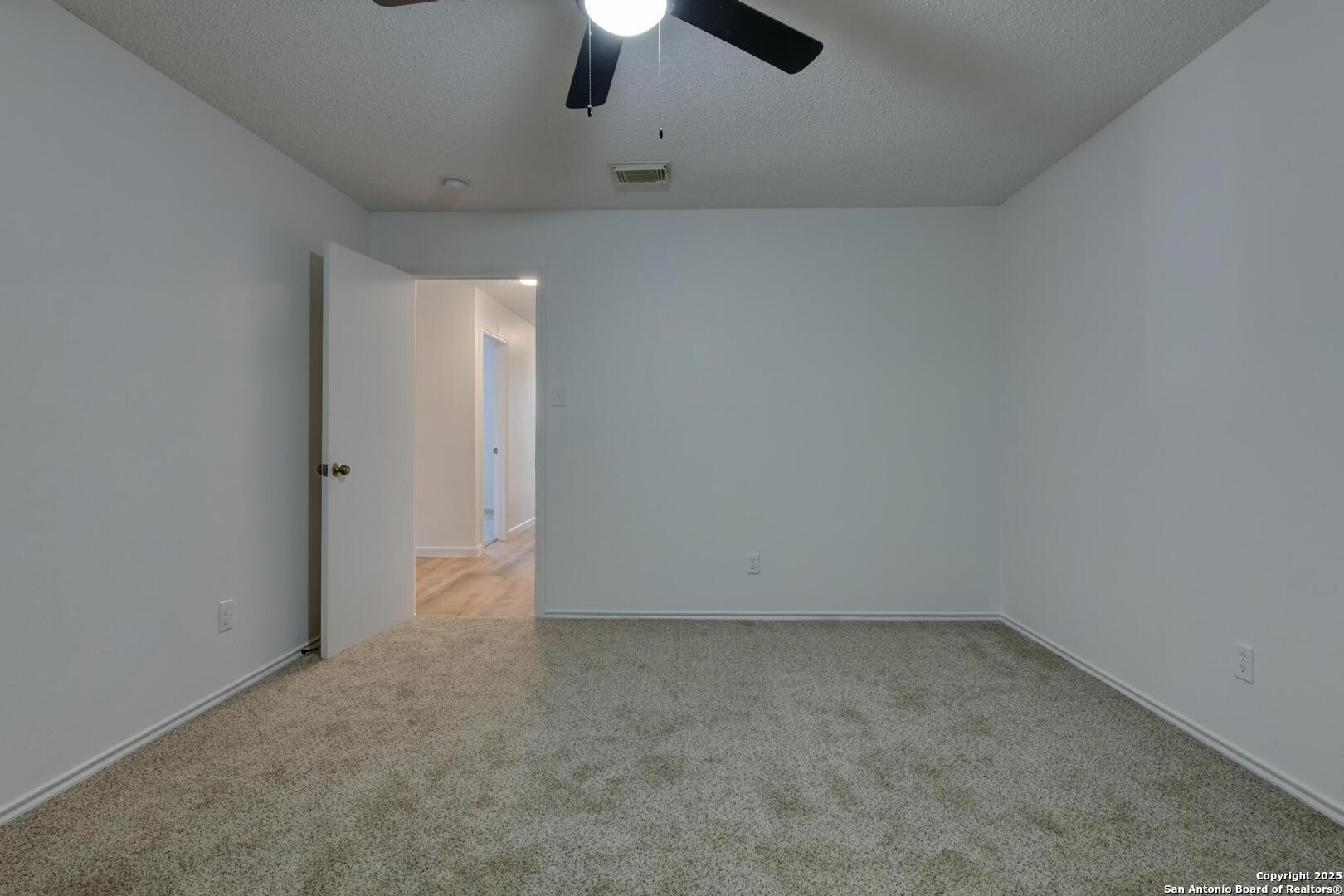 13723 Wondering Oak