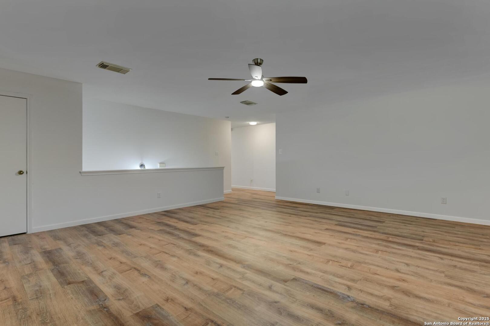 13723 Wondering Oak