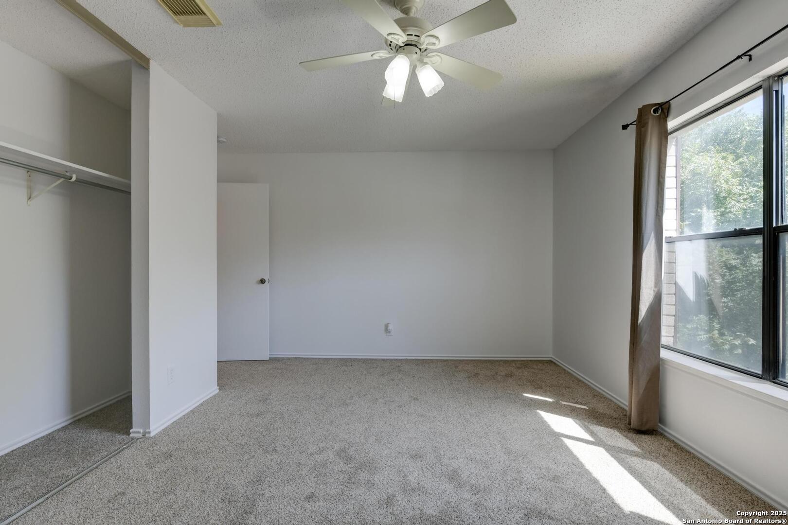 13723 Wondering Oak