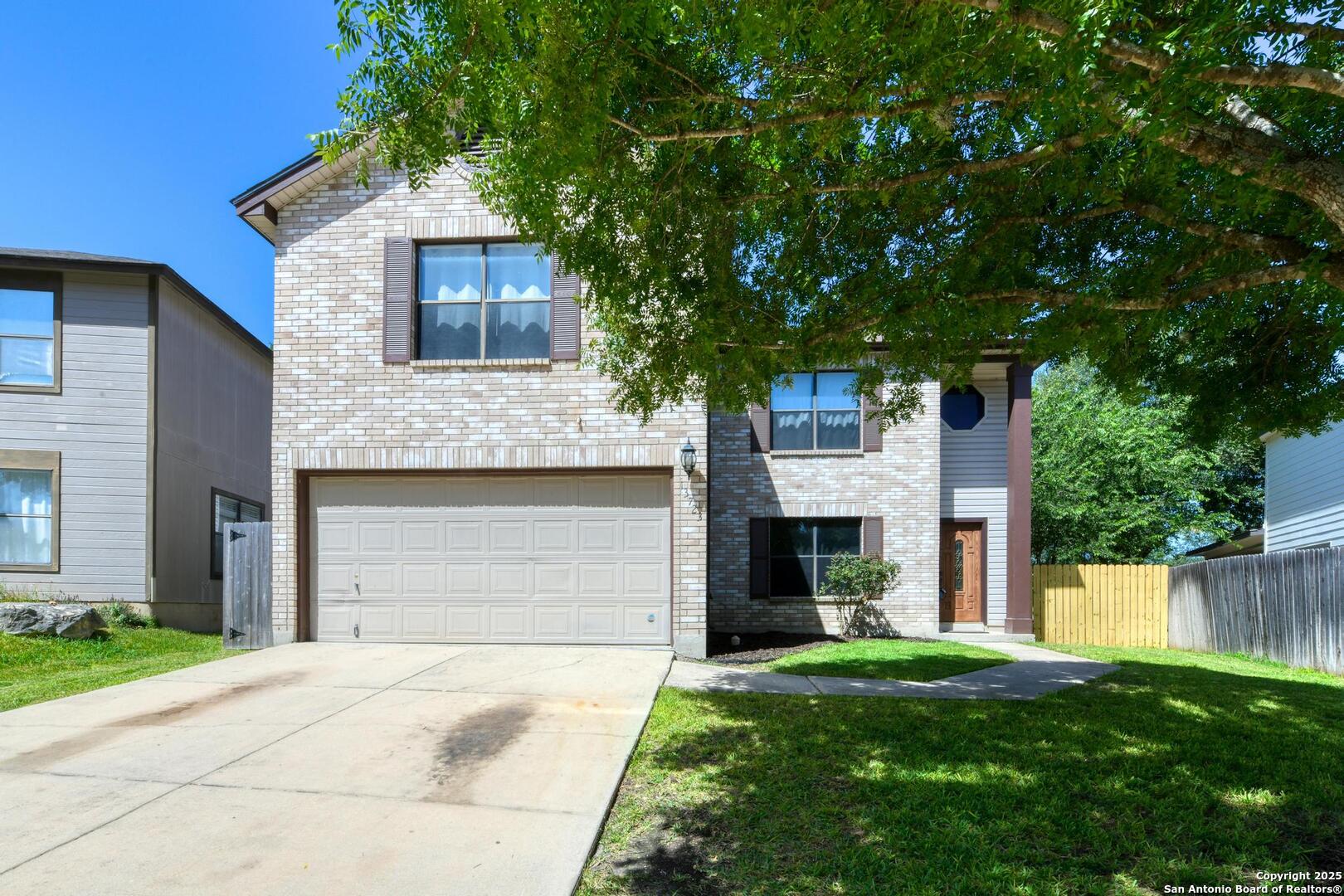13723 Wondering Oak
