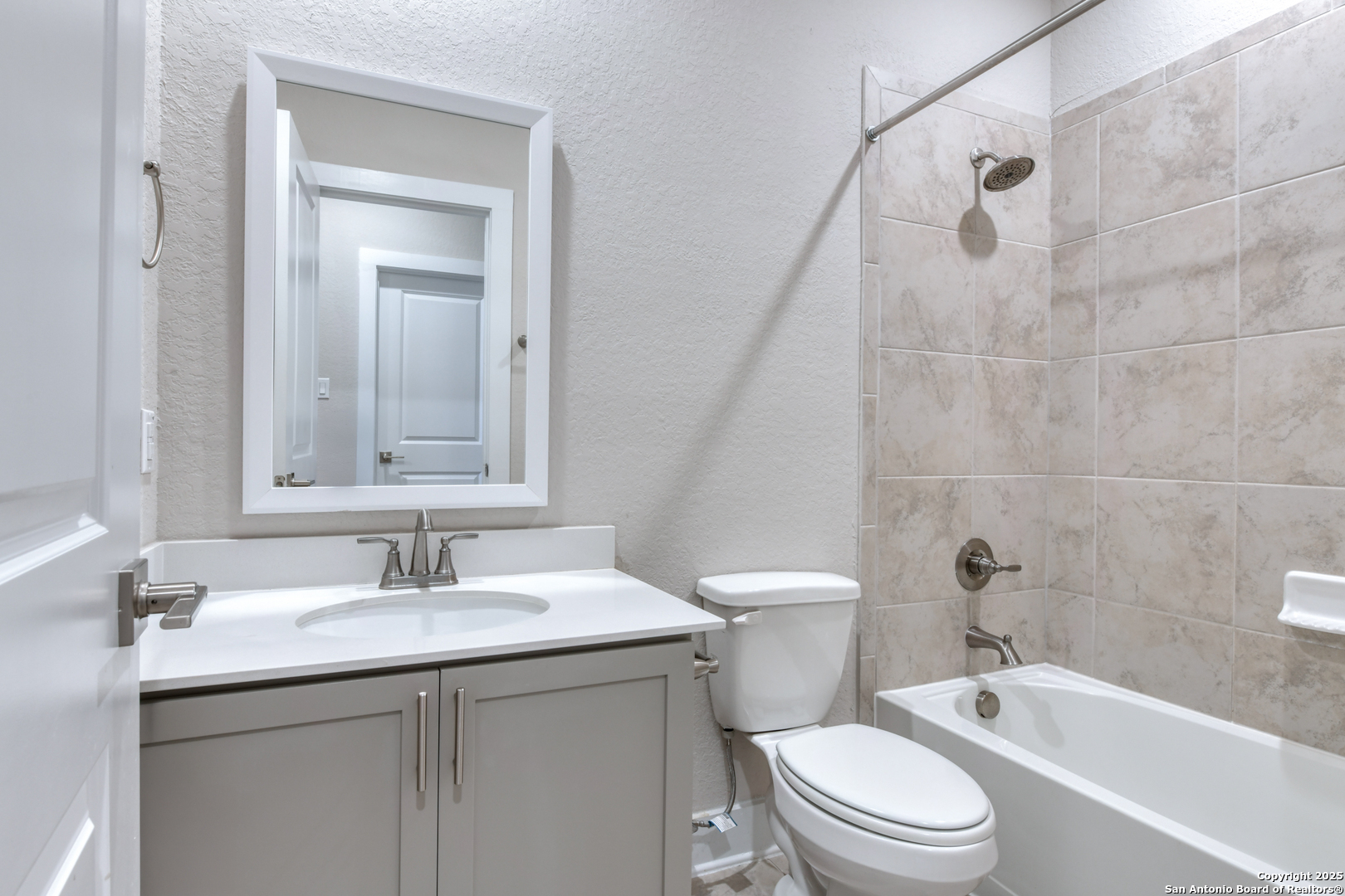 8851 Oakland Rd Bldg 31