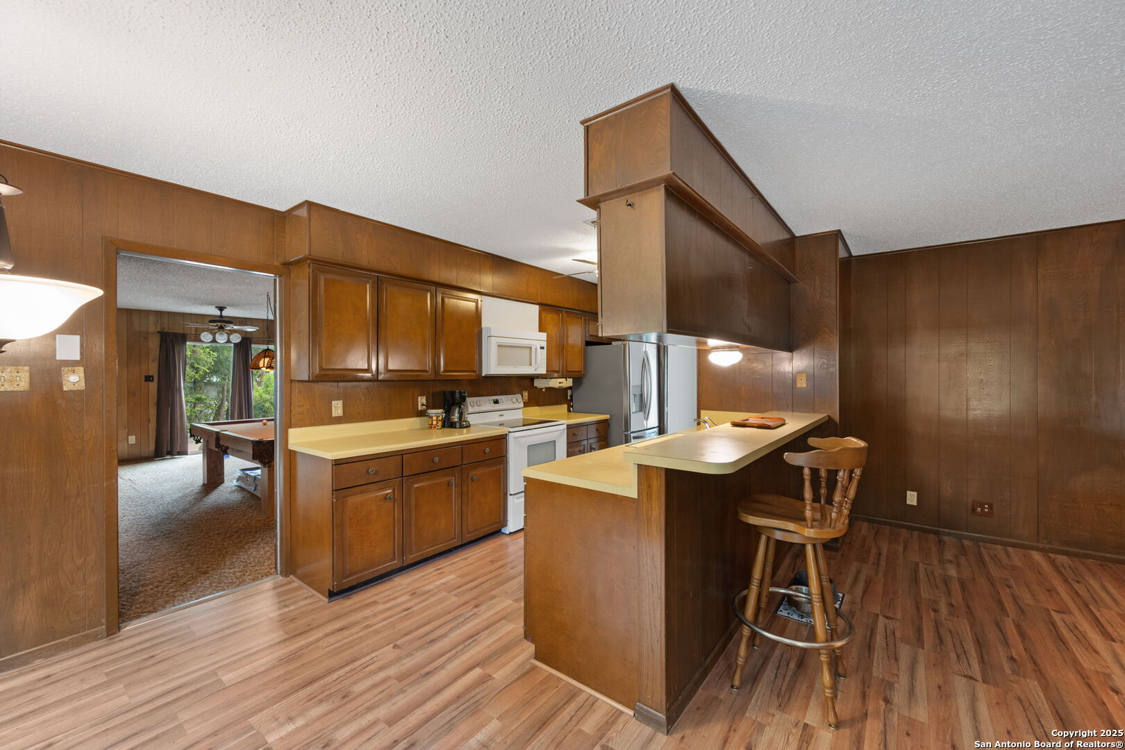 10703 Laurel Leaf