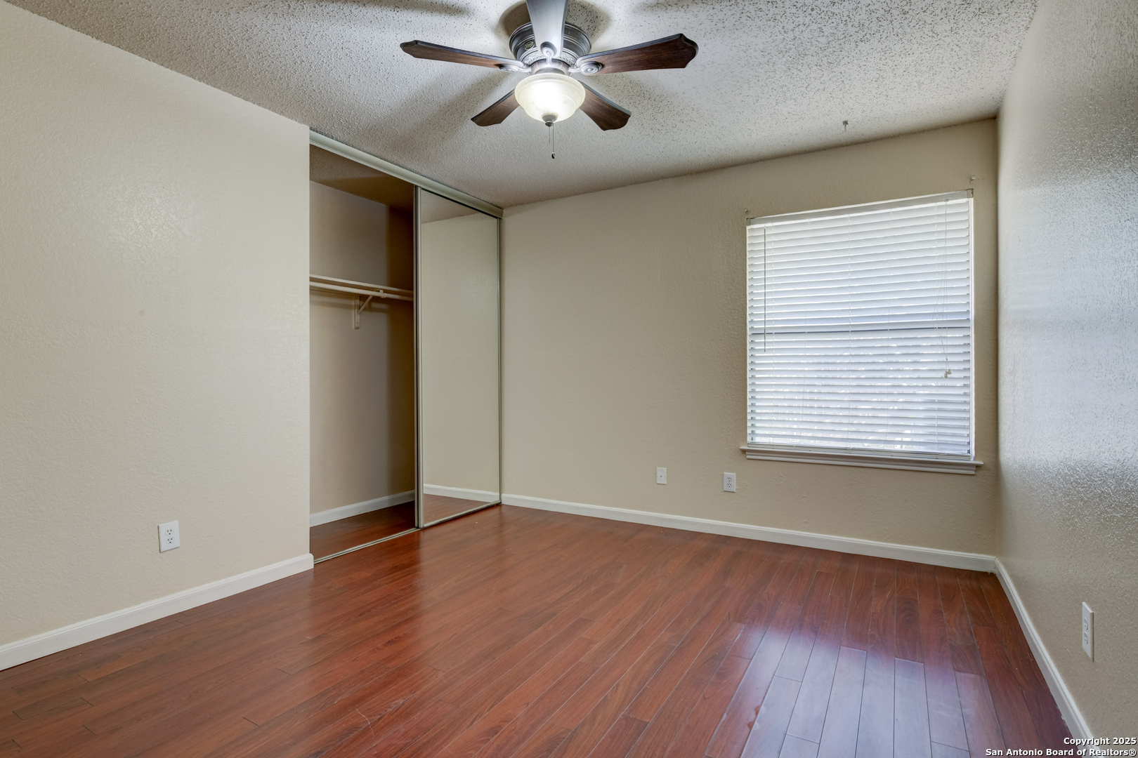 9211 Linbrooke