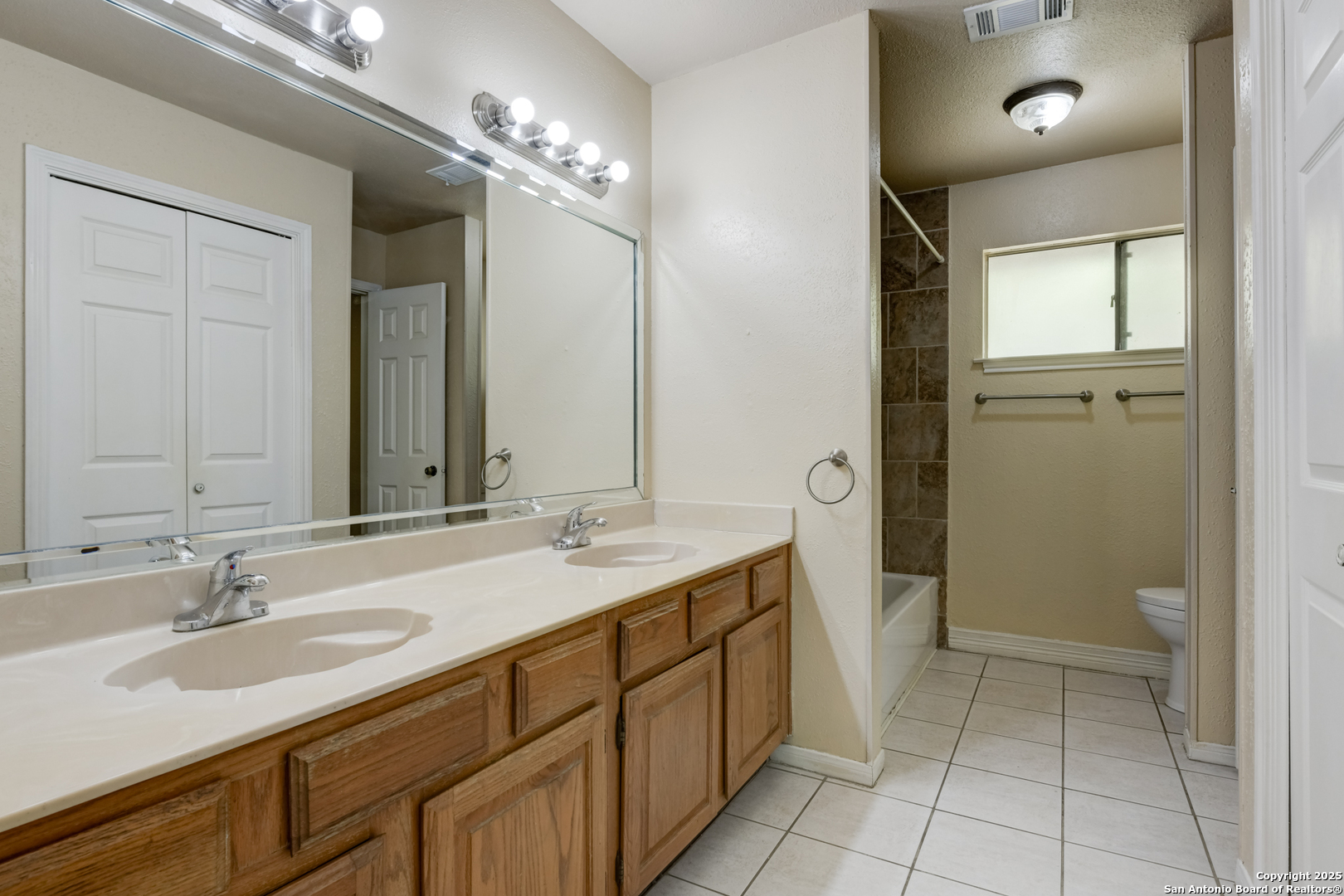 9211 Linbrooke