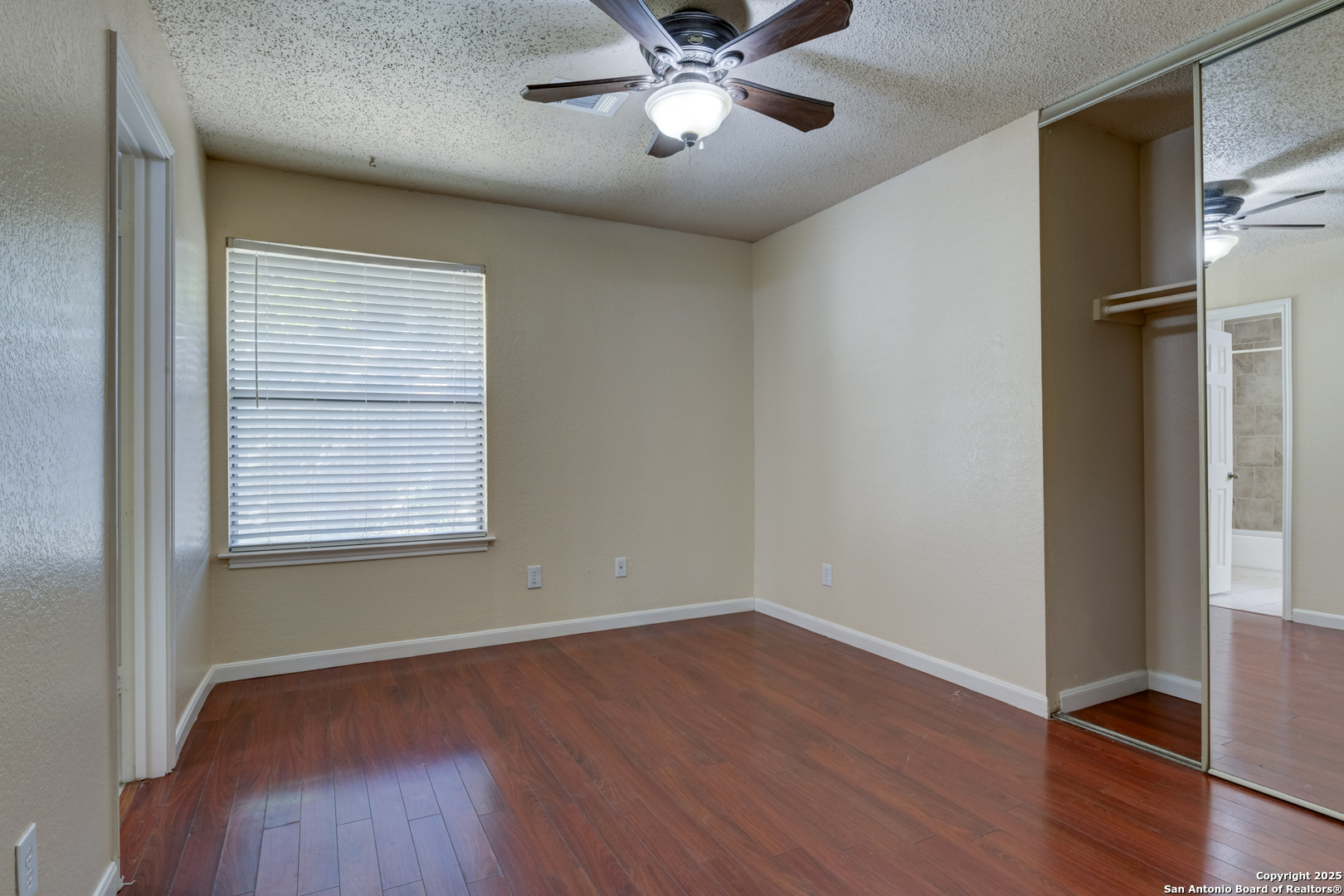 9211 Linbrooke