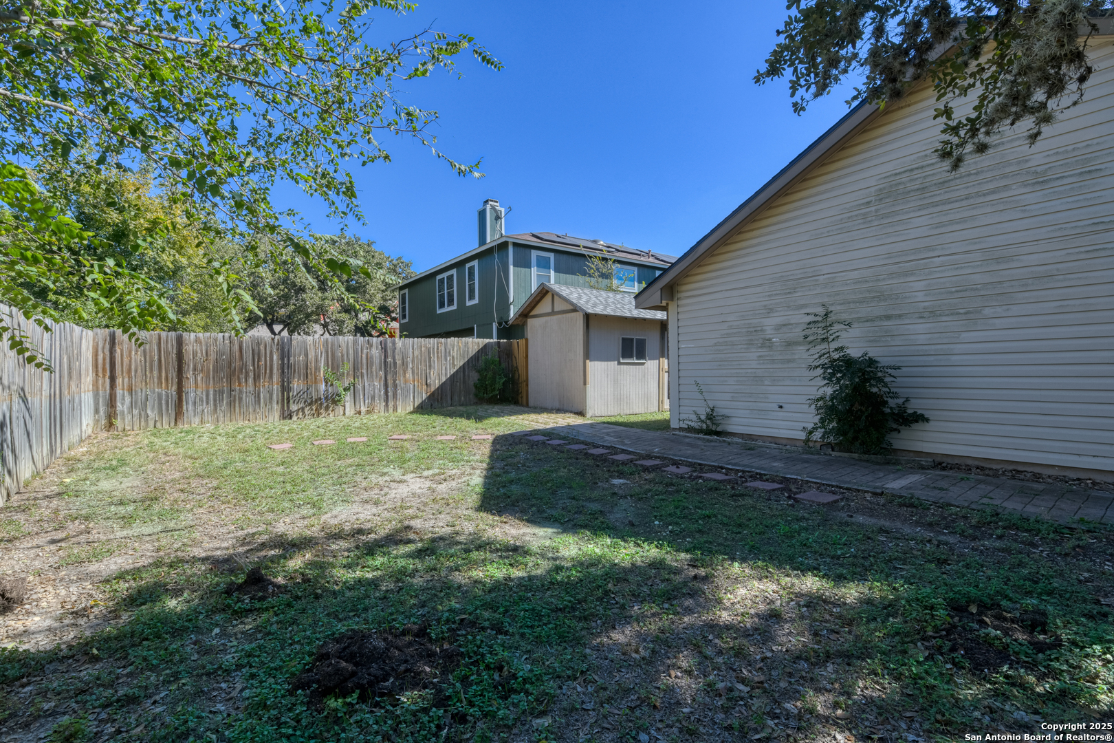9211 Linbrooke