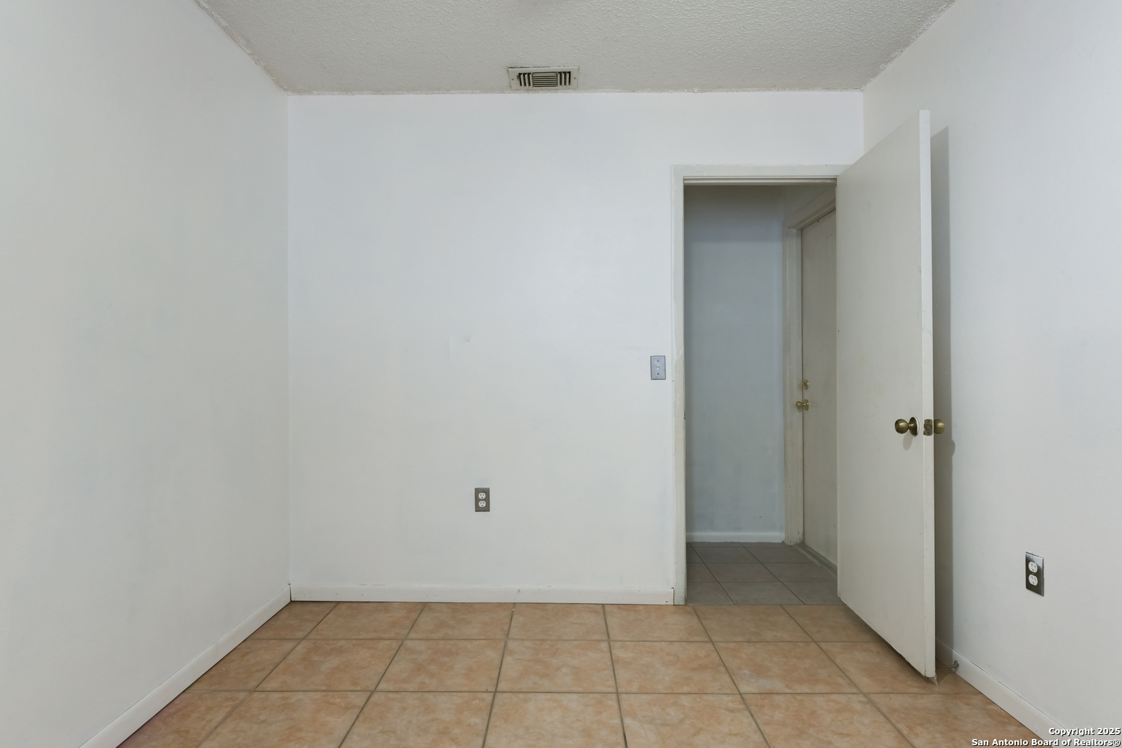 5818 Brambletree