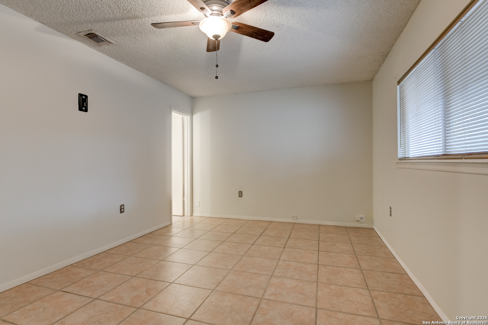 5818 Brambletree
