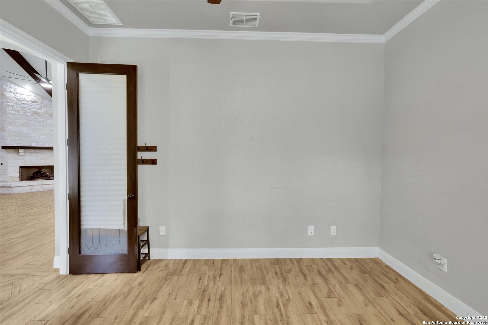 839 Shady Grove