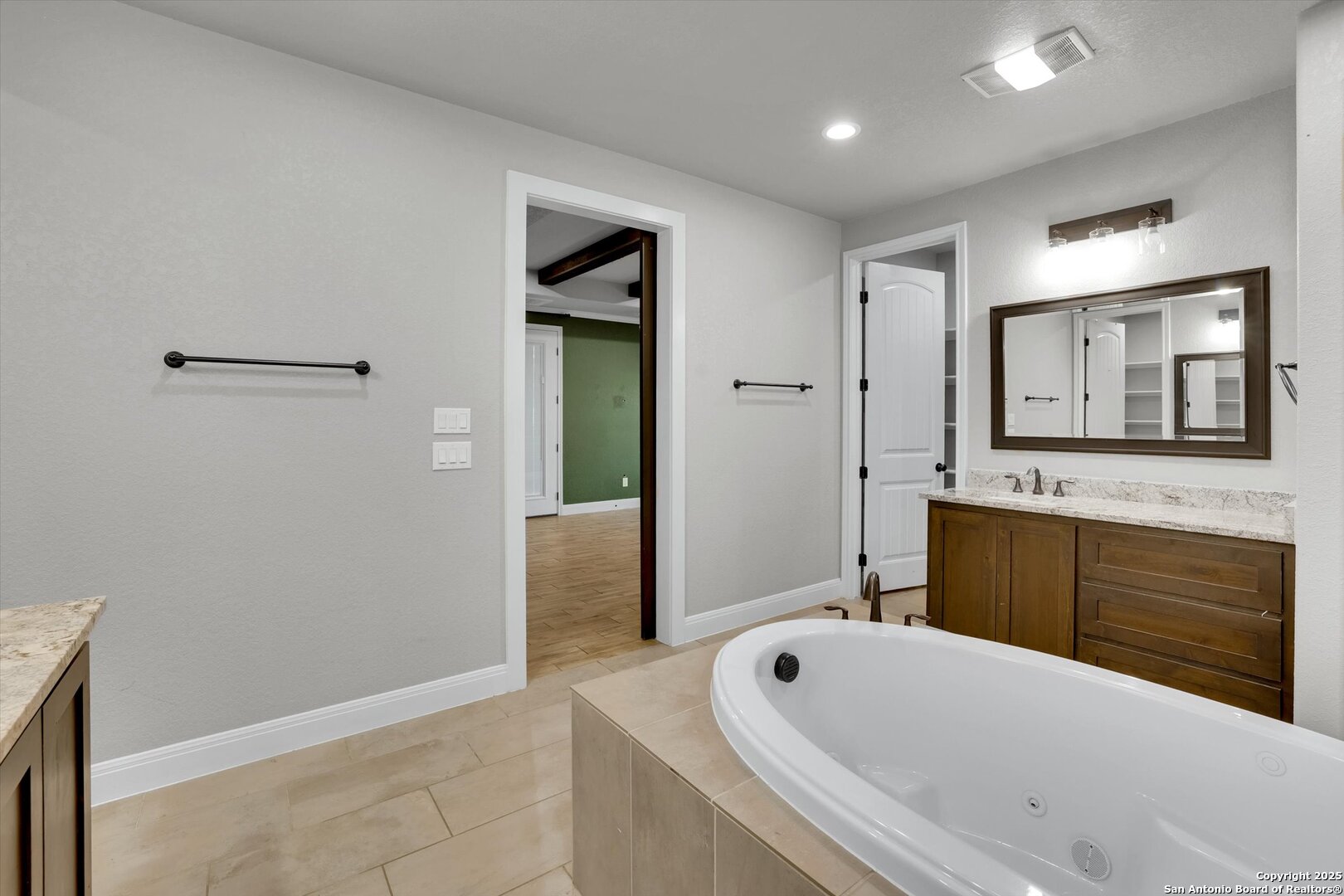 839 Shady Grove
