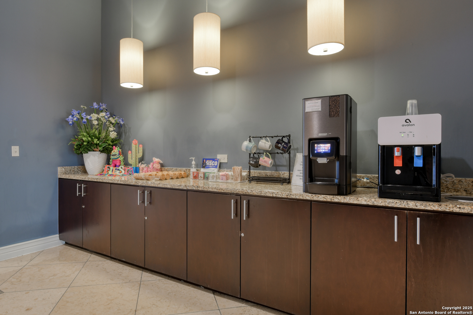 215 N Center St. 206