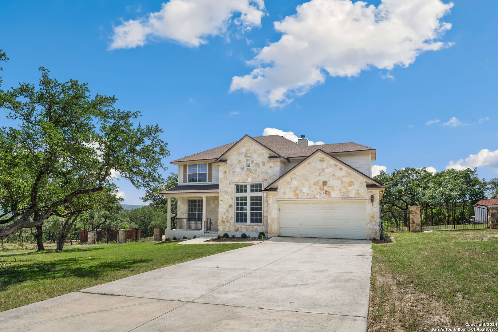 17132 Bandera Rd