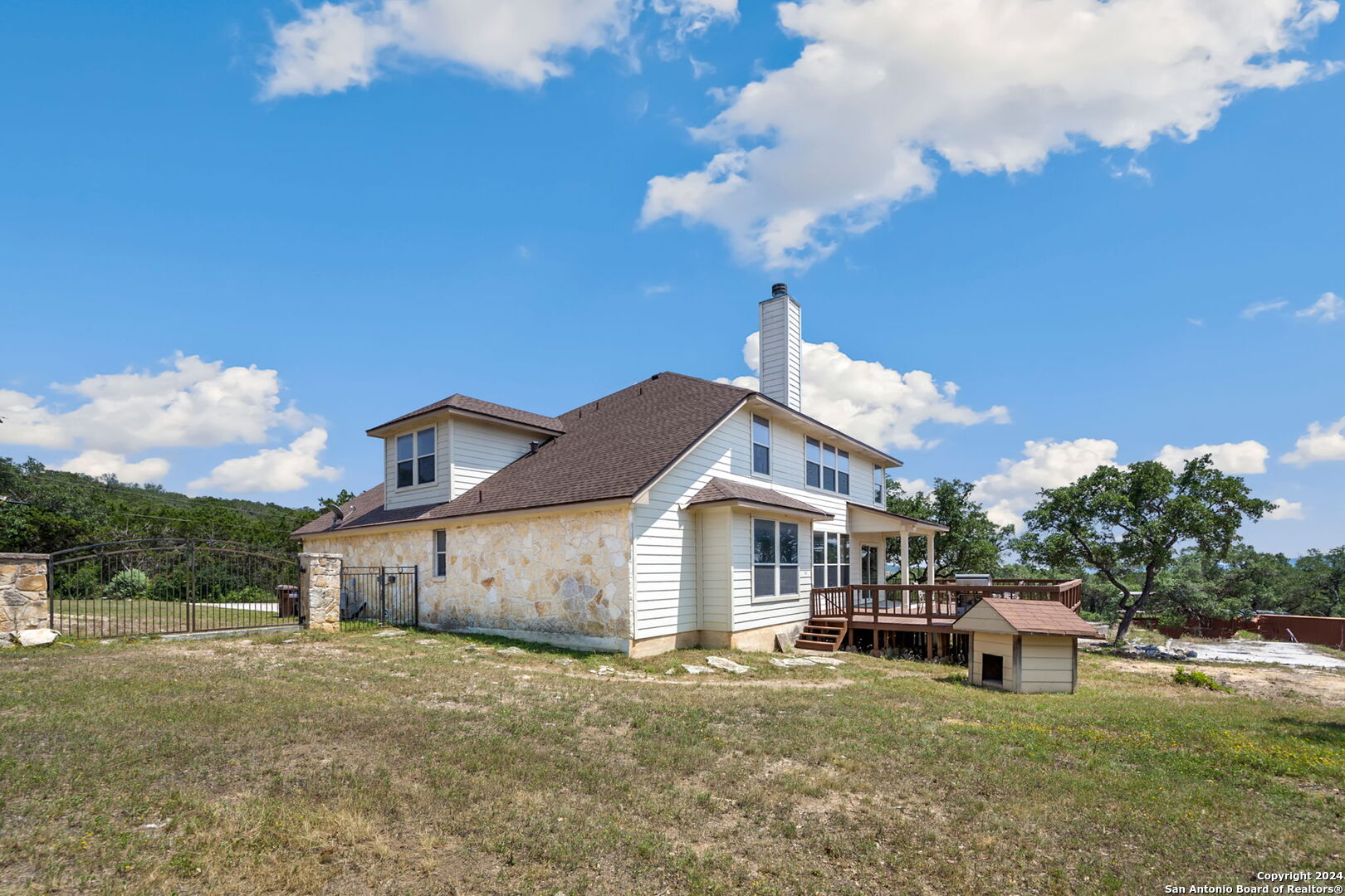 17132 Bandera Rd