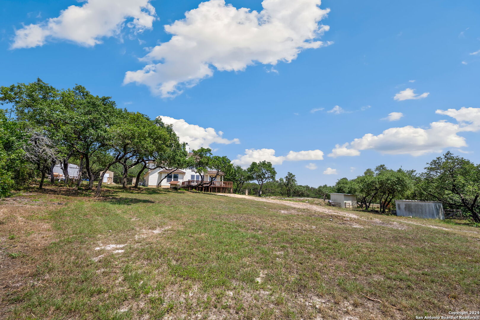 17132 Bandera Rd