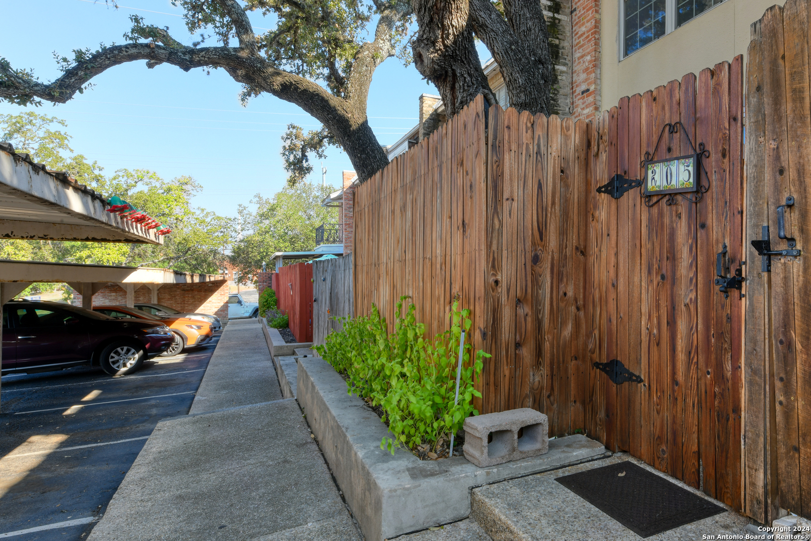 6718 CALLAGHAN RD 205