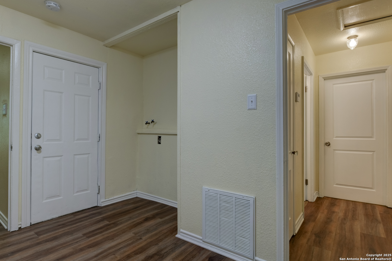 218 Waugh St.