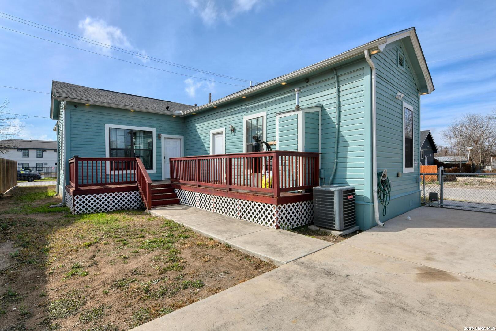 1023 Monterey St.