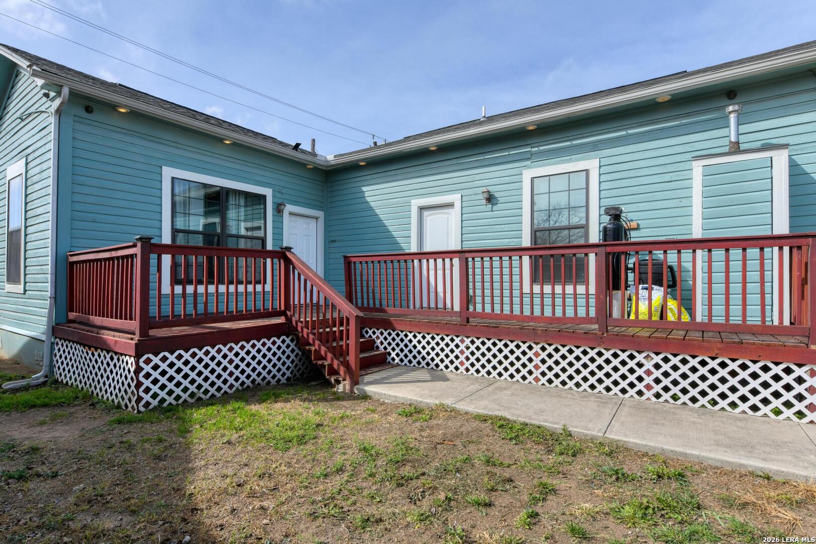 1023 Monterey St.