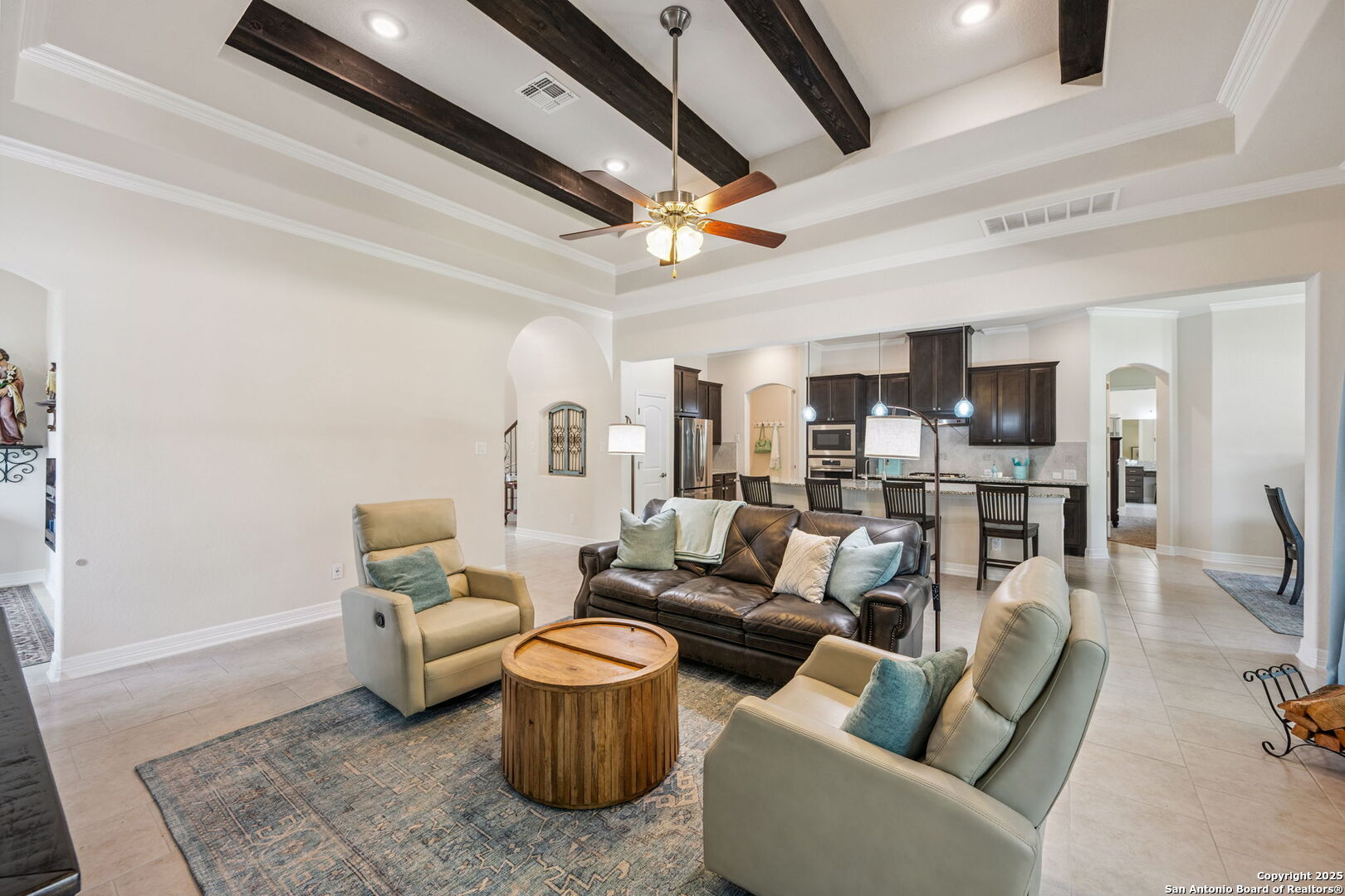 208 Roundtop Hill