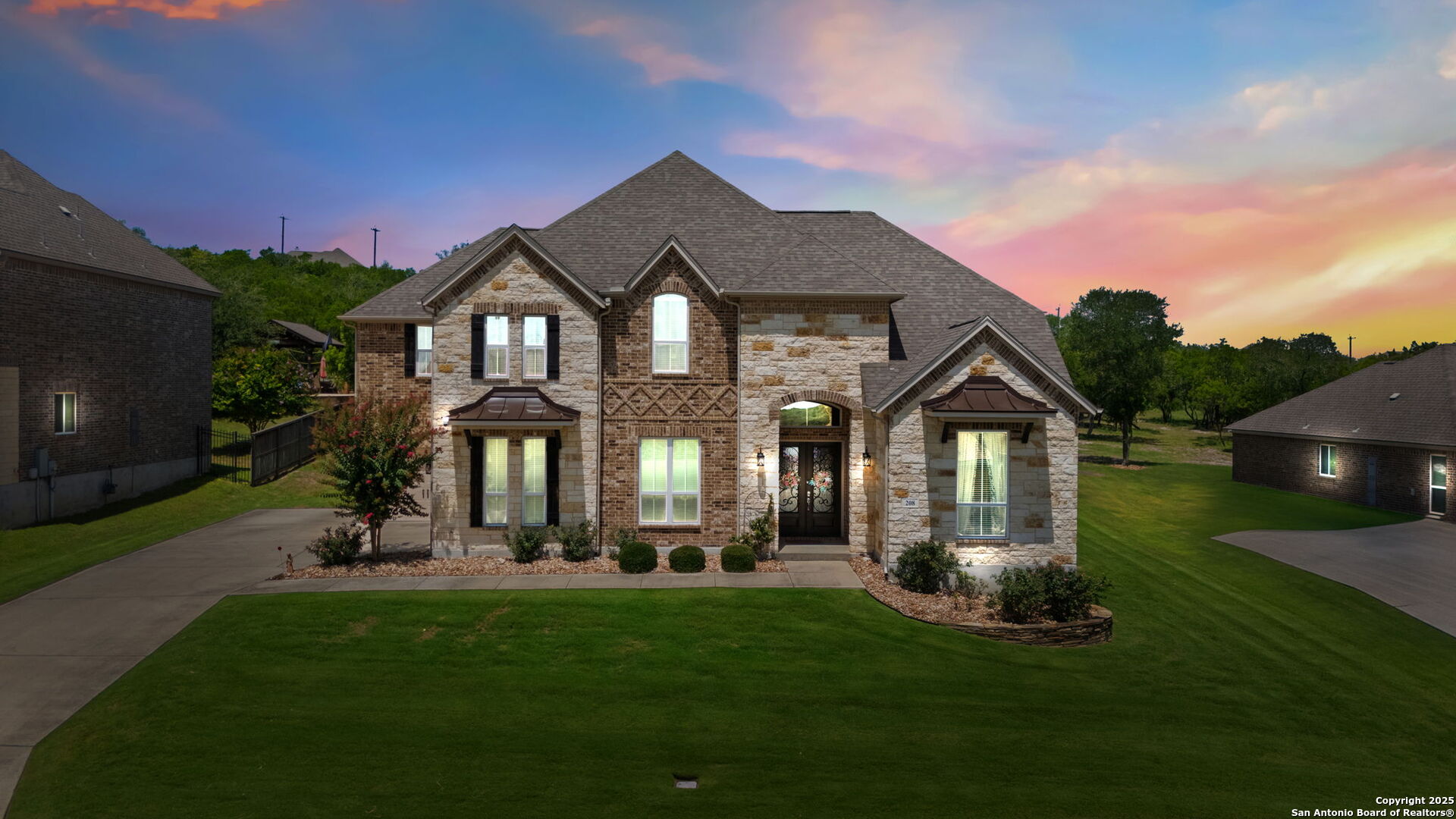 208 Roundtop Hill