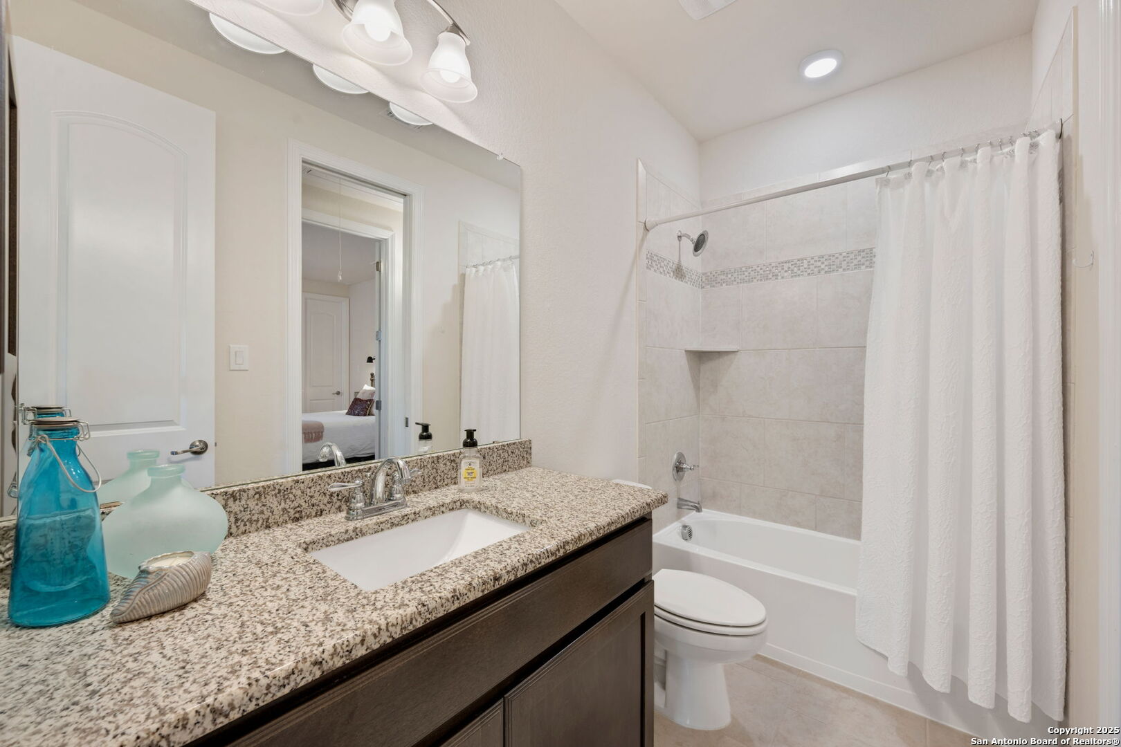 208 Roundtop Hill