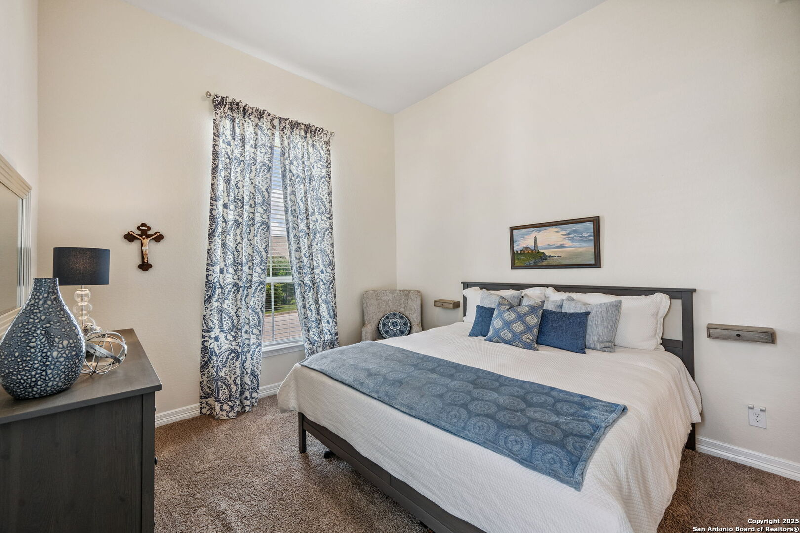 208 Roundtop Hill