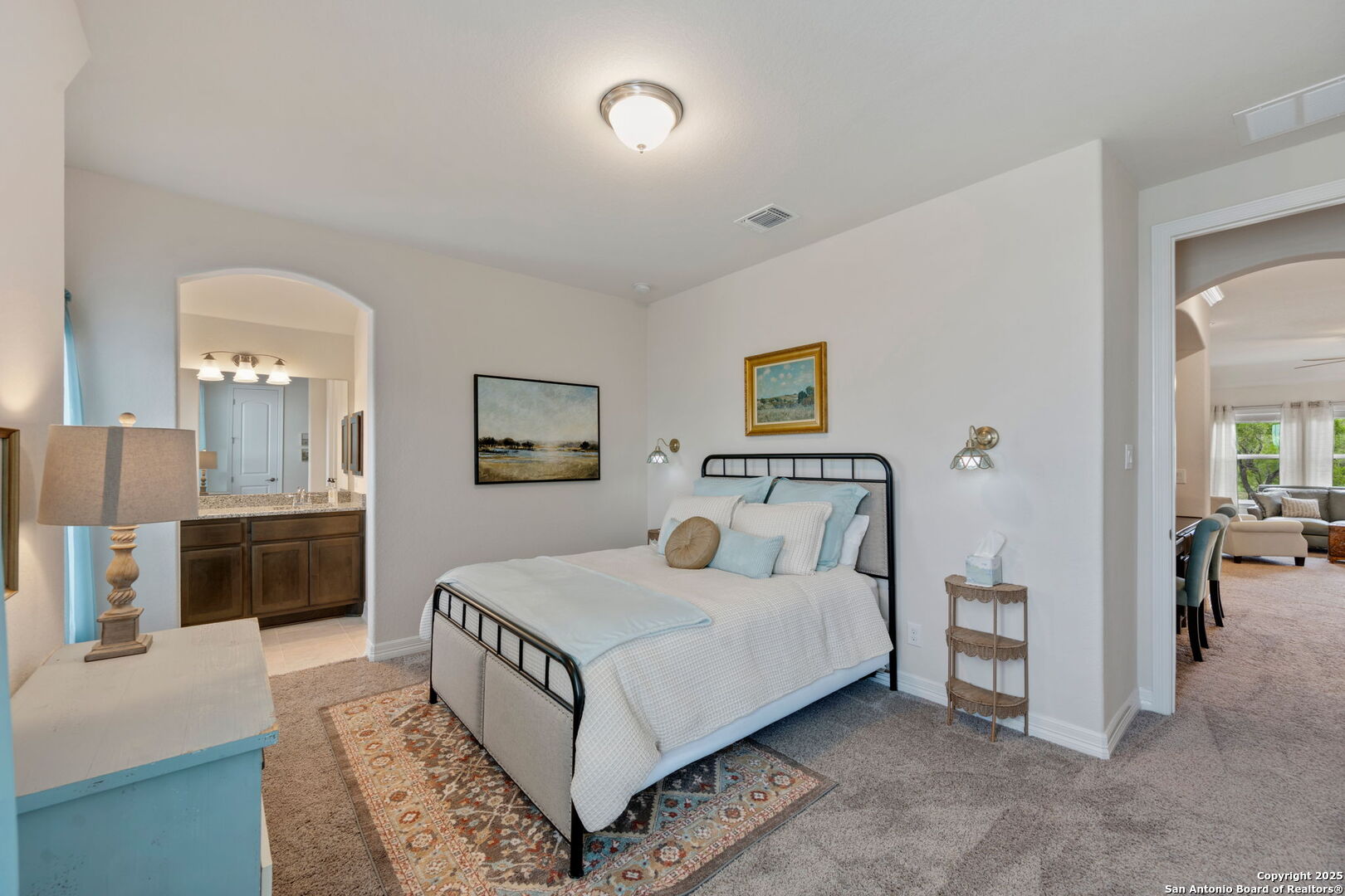 208 Roundtop Hill