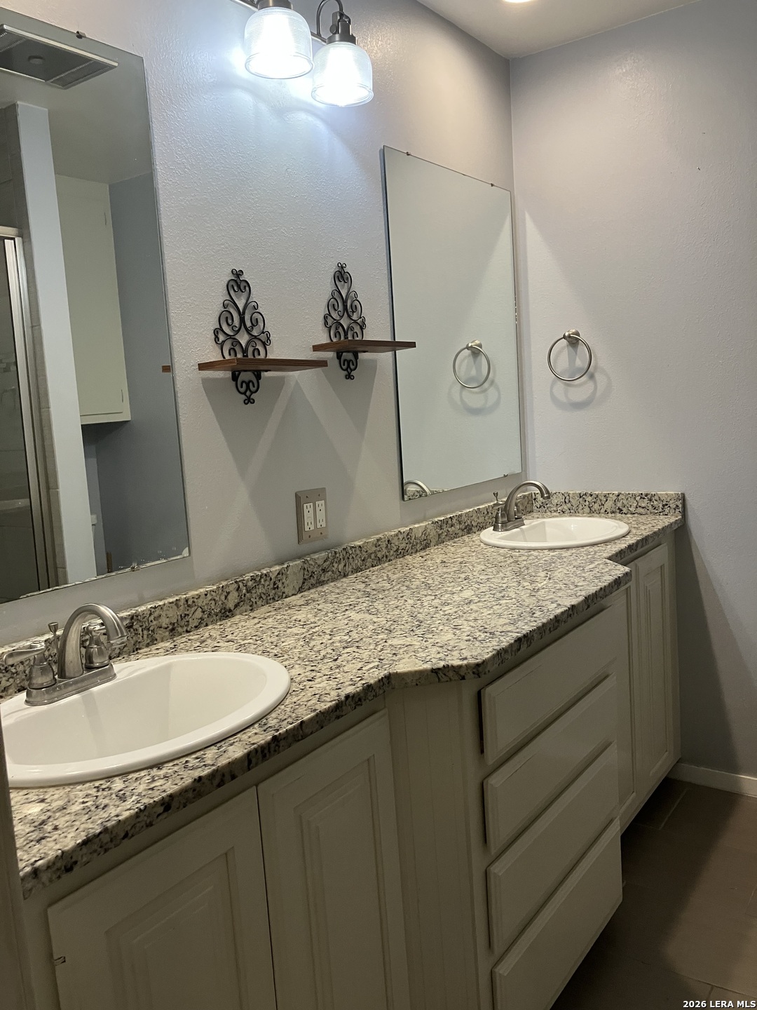 11303 Vance Jackson A5