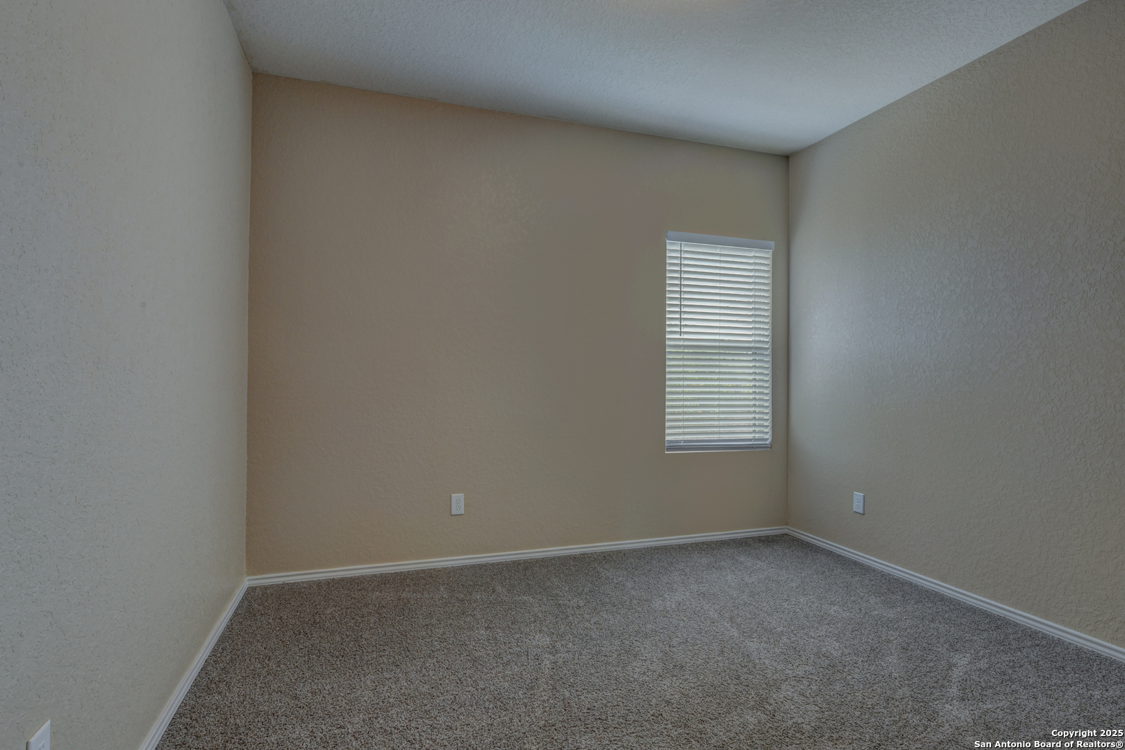 3931 Somers Crest
