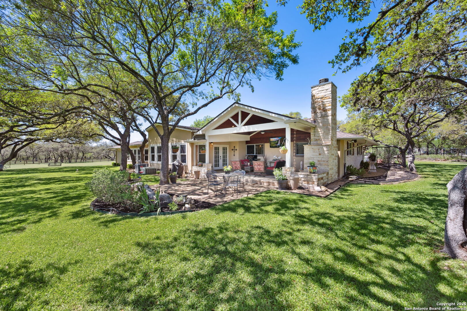 8110 park lane