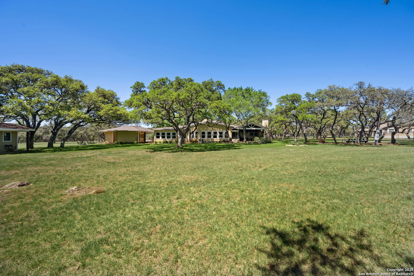 8110 park lane