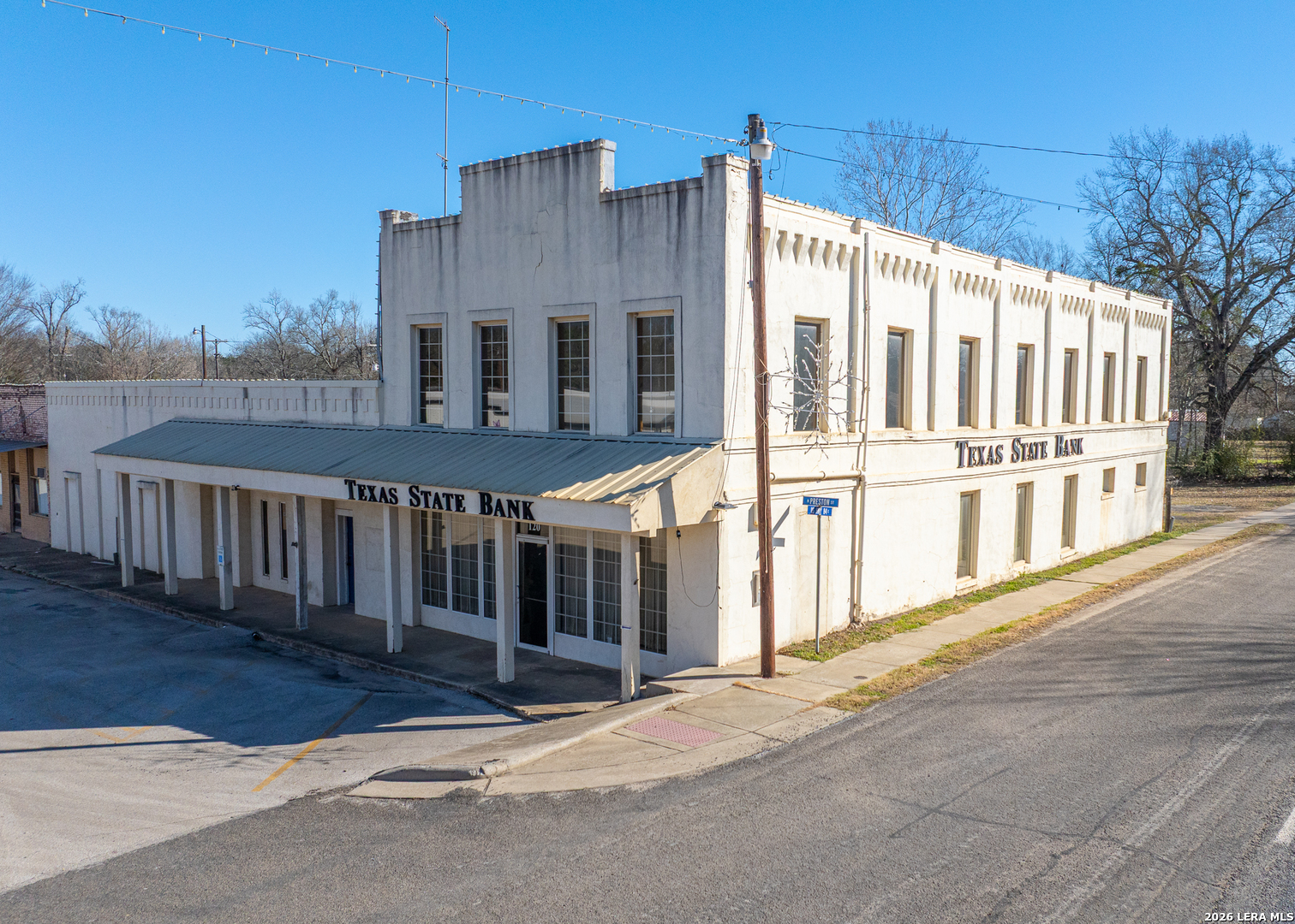 102 Jackson