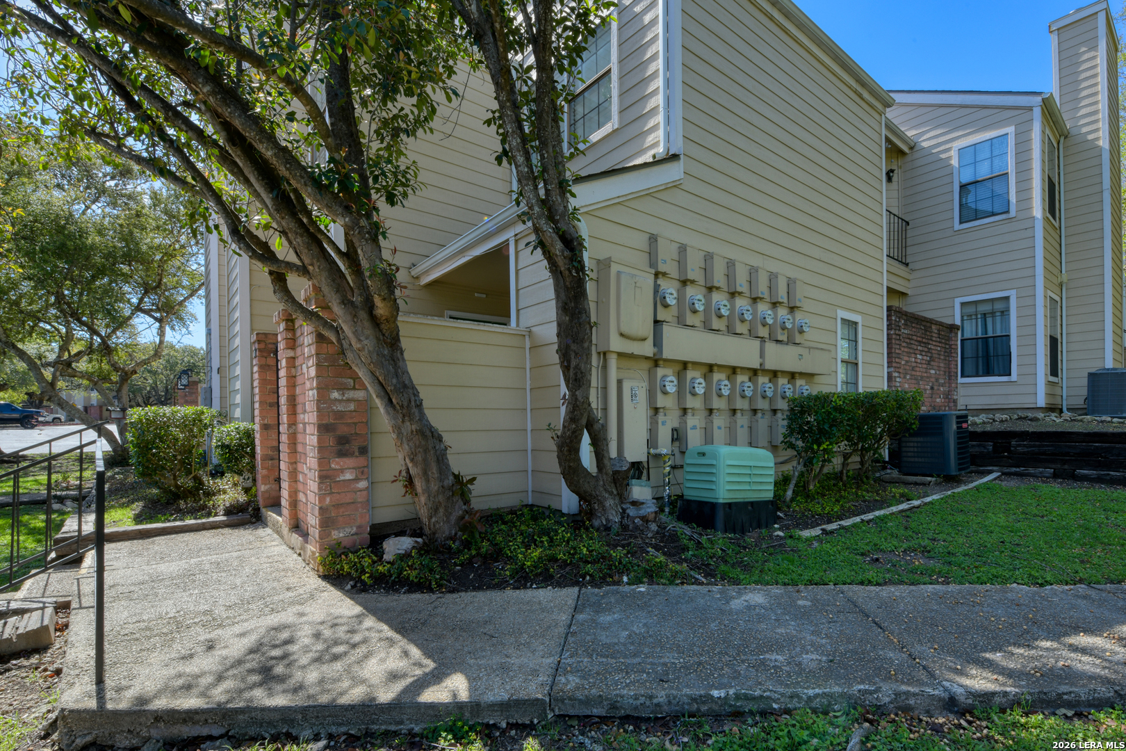 11610 Vance Jackson 311