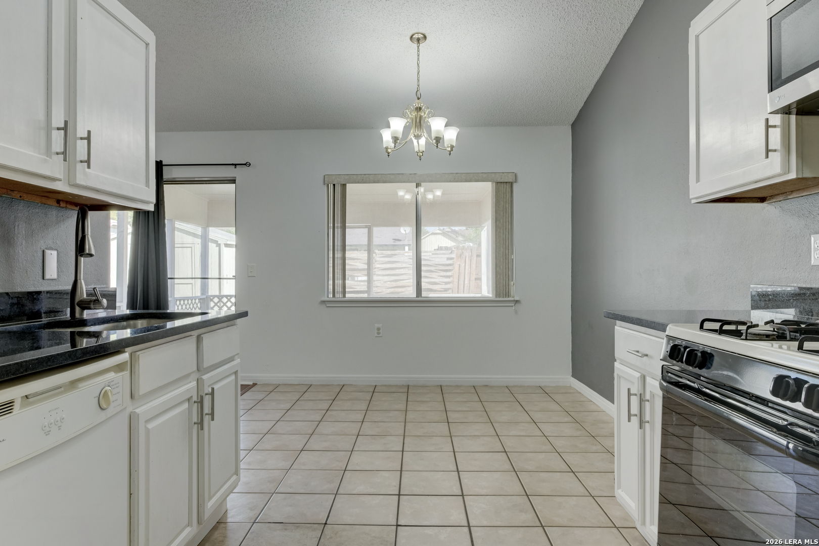 9407 Greens Pt