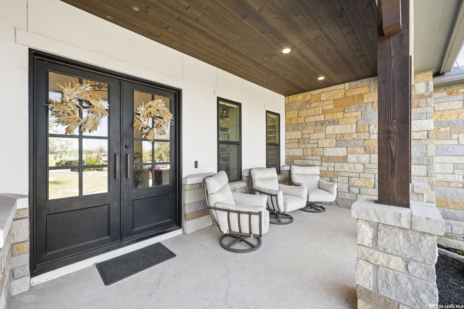979 Belle Oaks