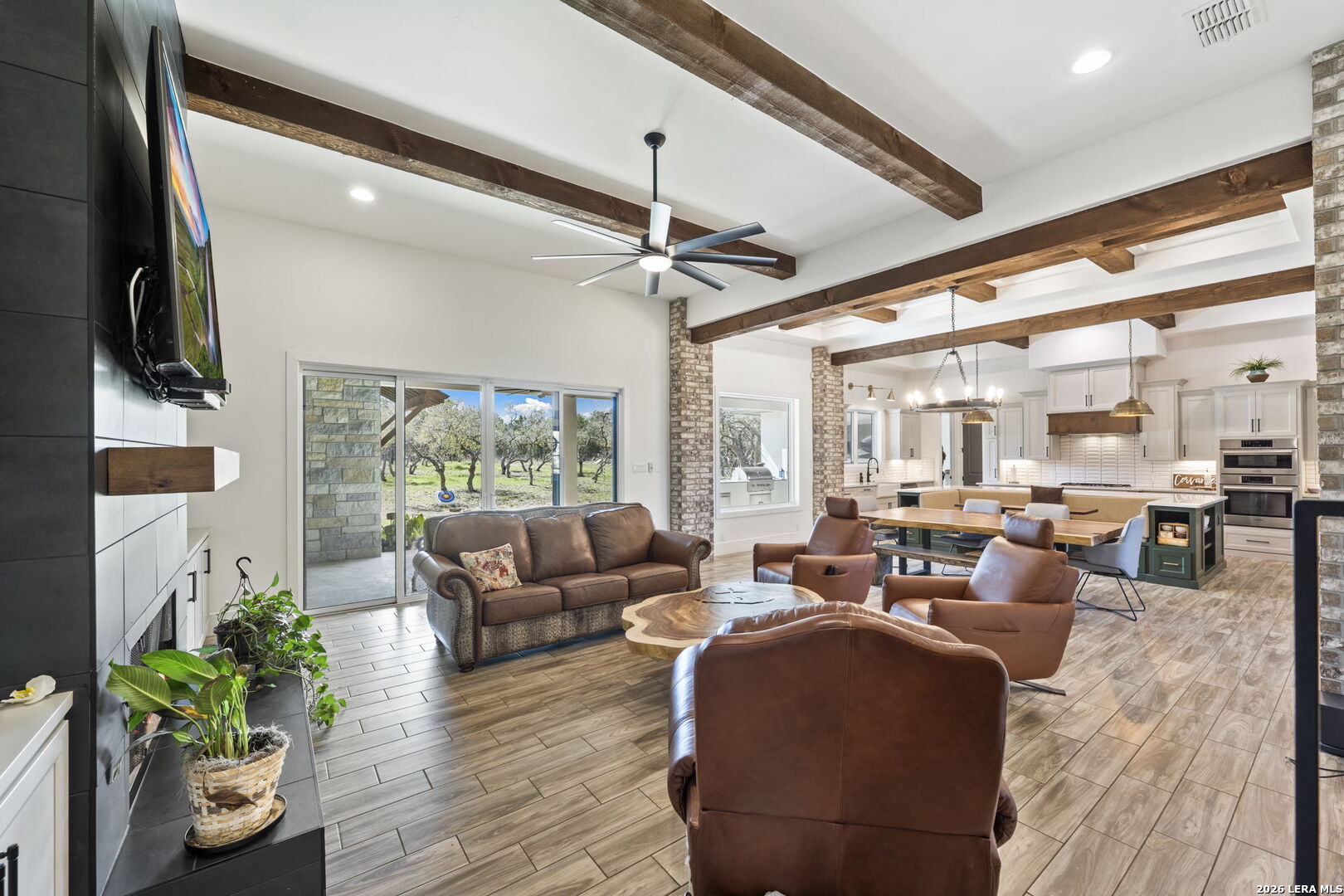 979 Belle Oaks
