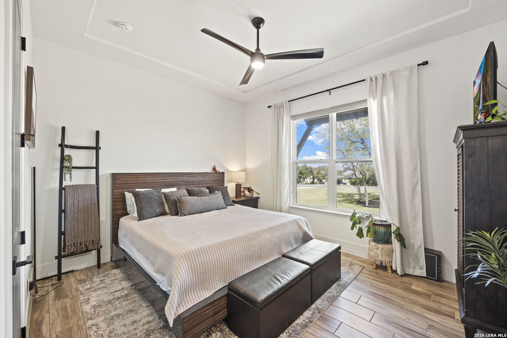 979 Belle Oaks