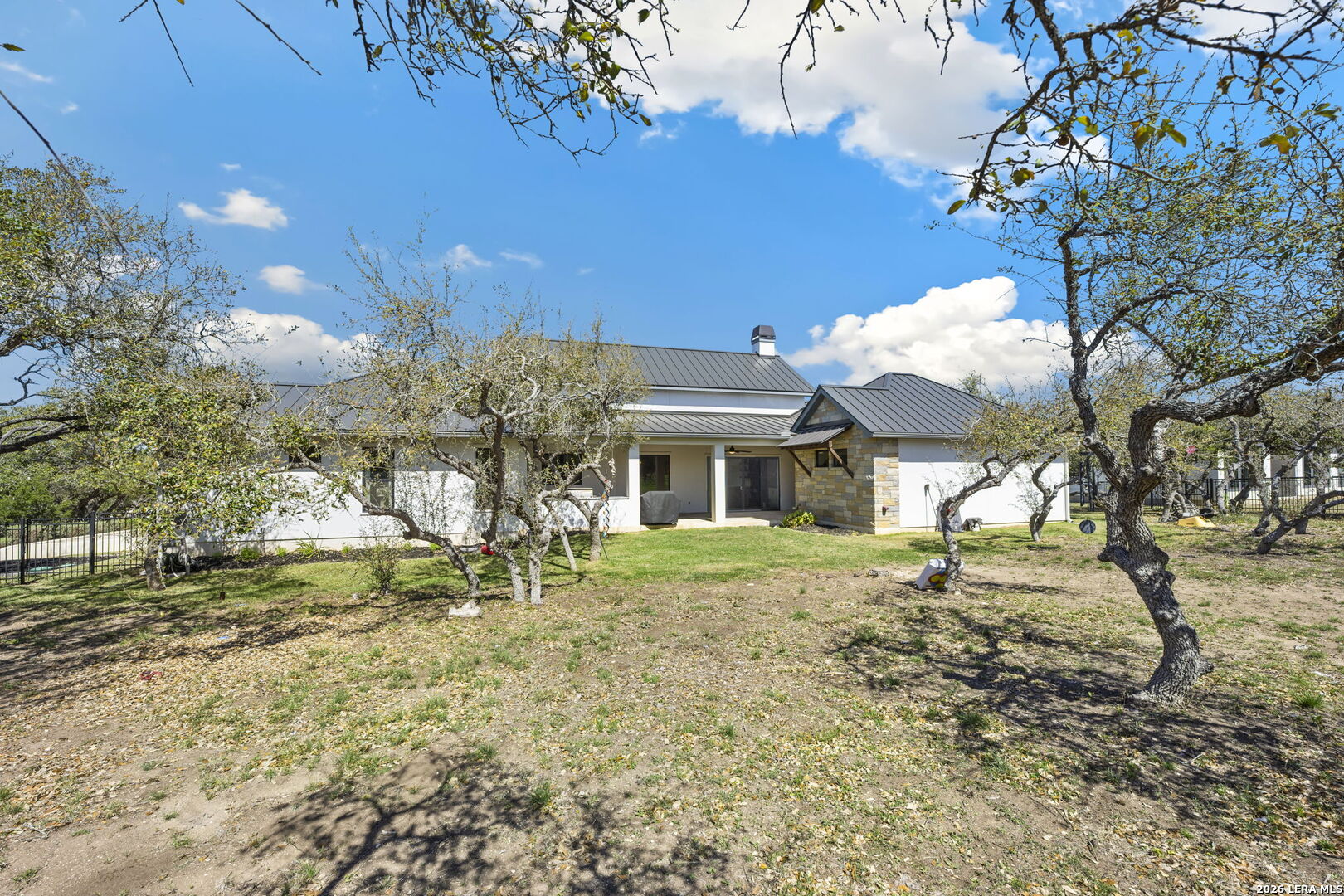 979 Belle Oaks