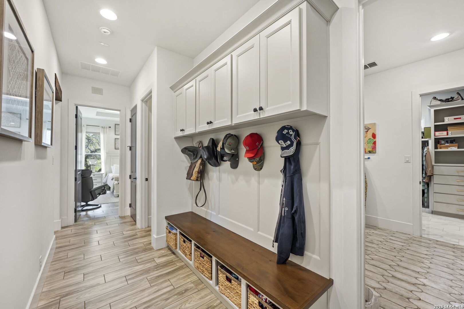 979 Belle Oaks