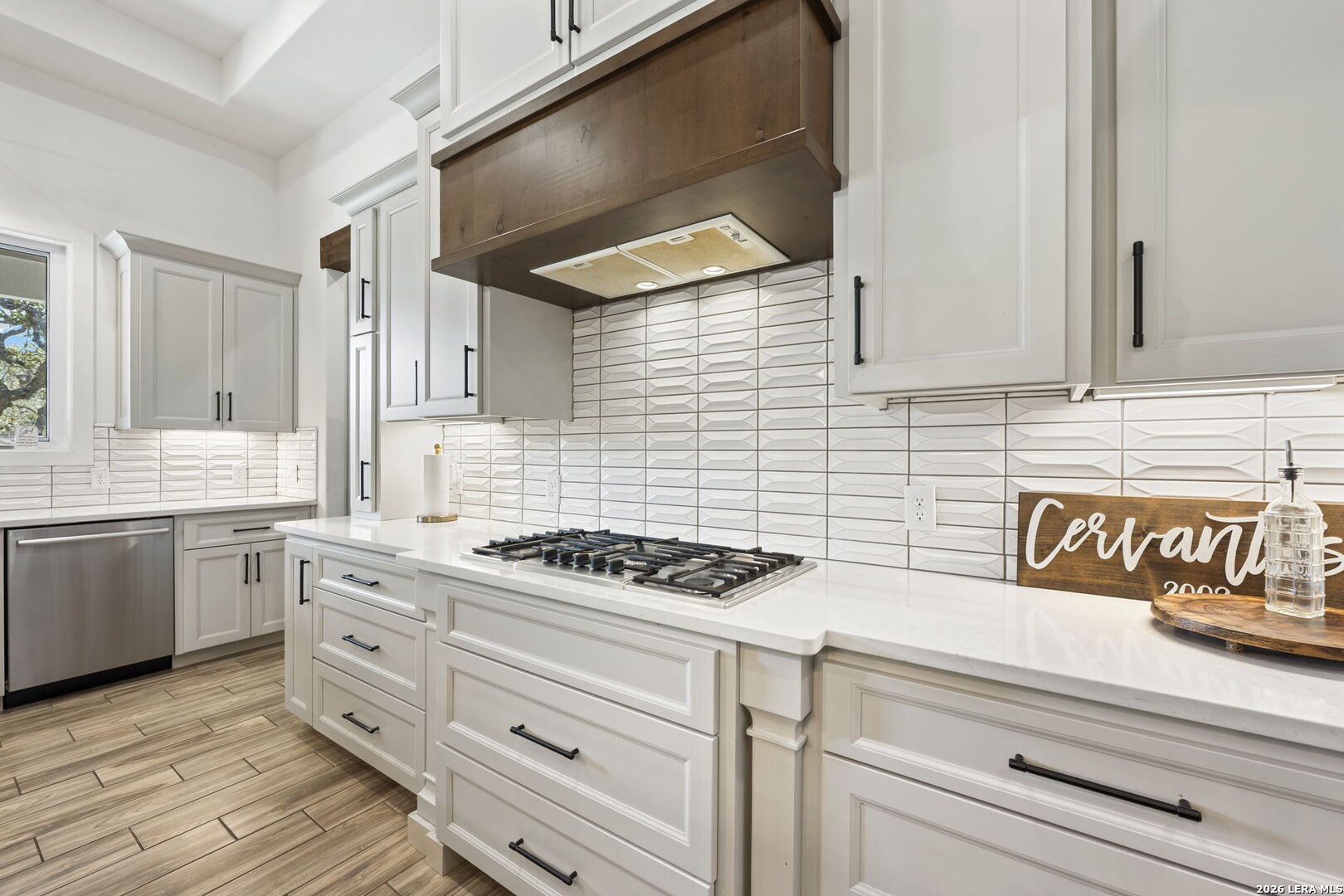 979 Belle Oaks