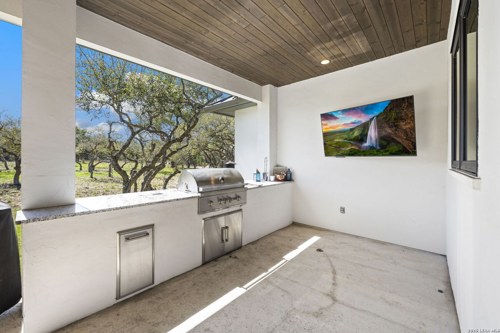 979 Belle Oaks