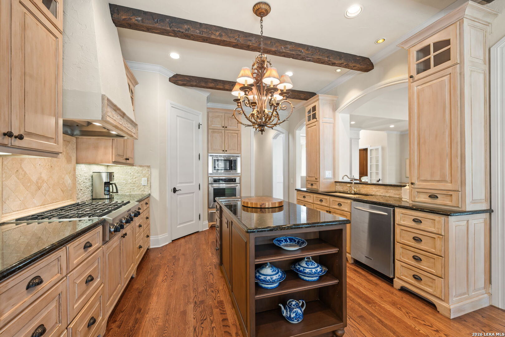 311 Canterbury Hill St