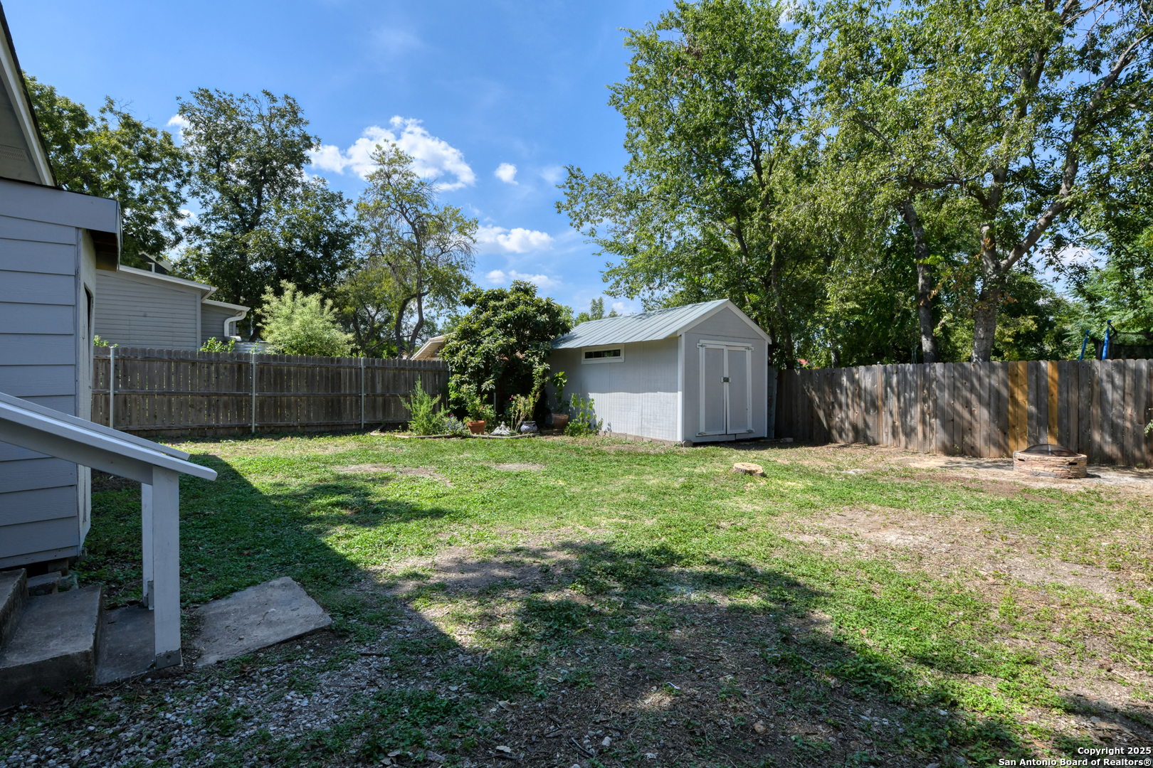 1127 Nolan St.