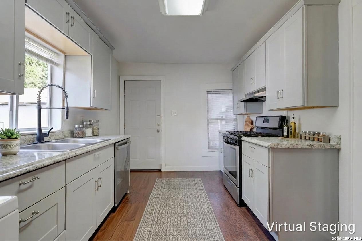 1127 Nolan St.