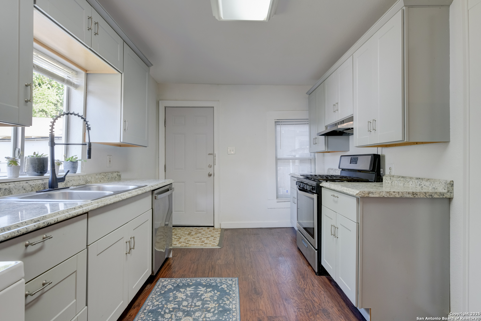 1127 Nolan St.