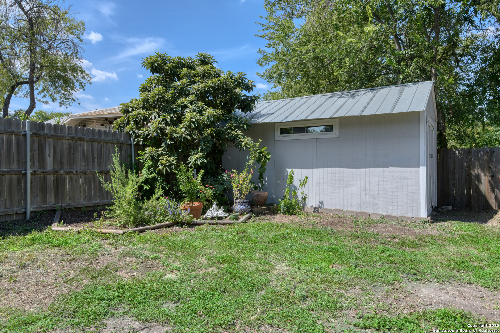 1127 Nolan St.