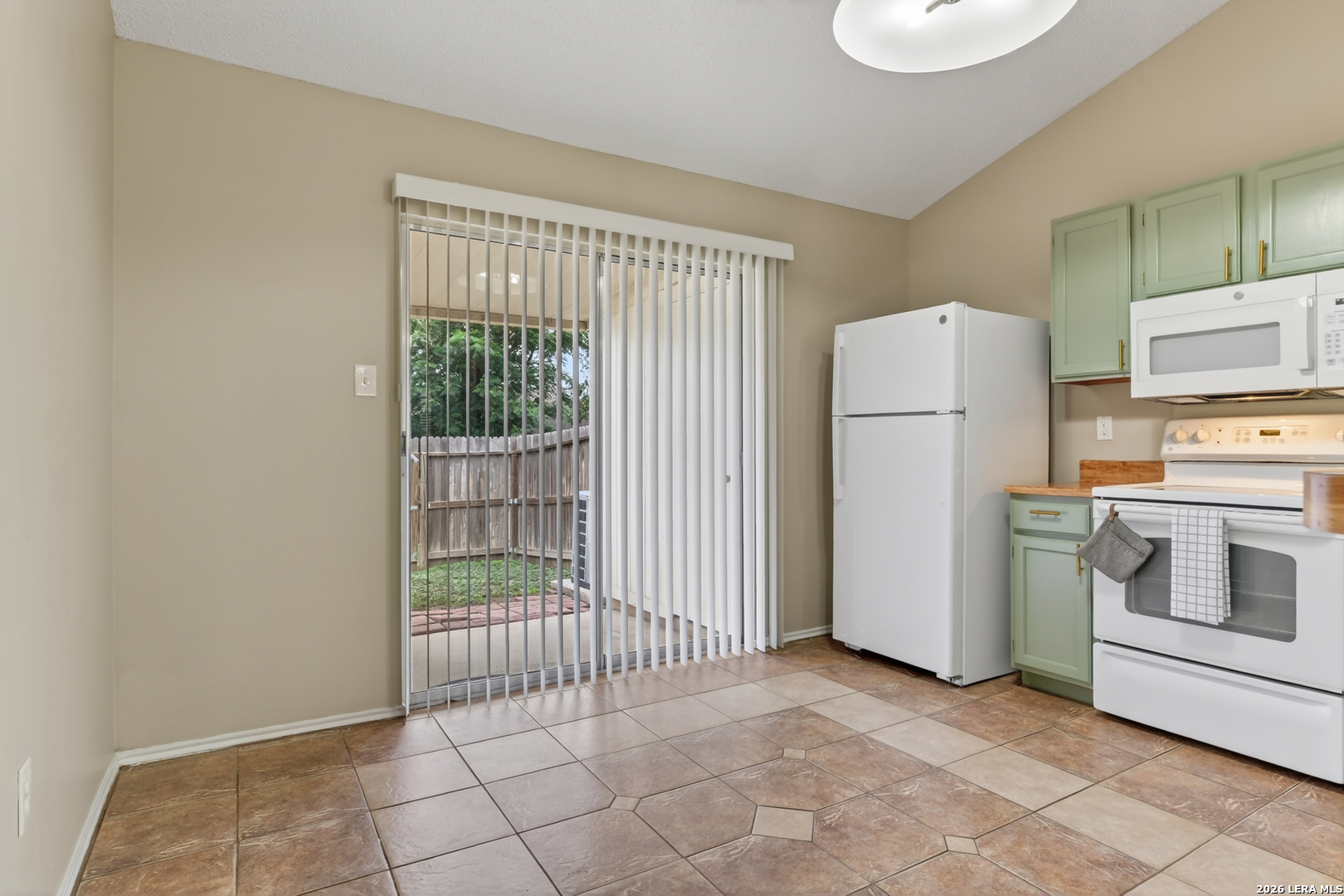 10254 Dover Ridge 806