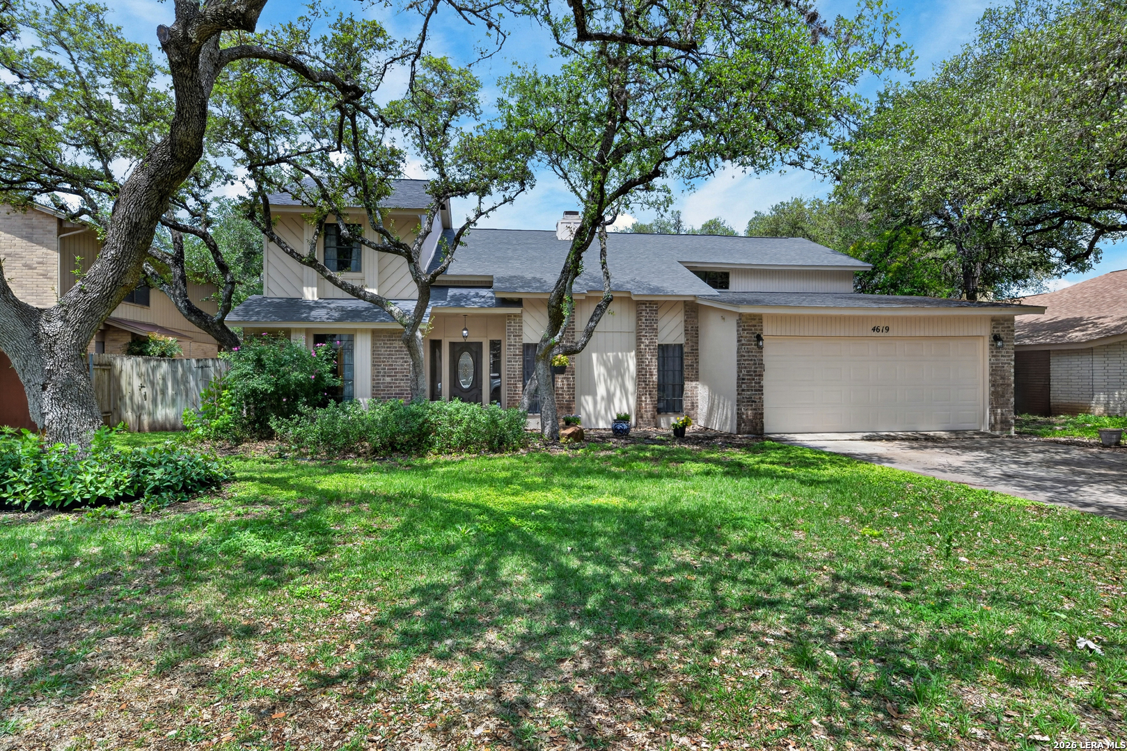 4619 Spotted Oak Woods