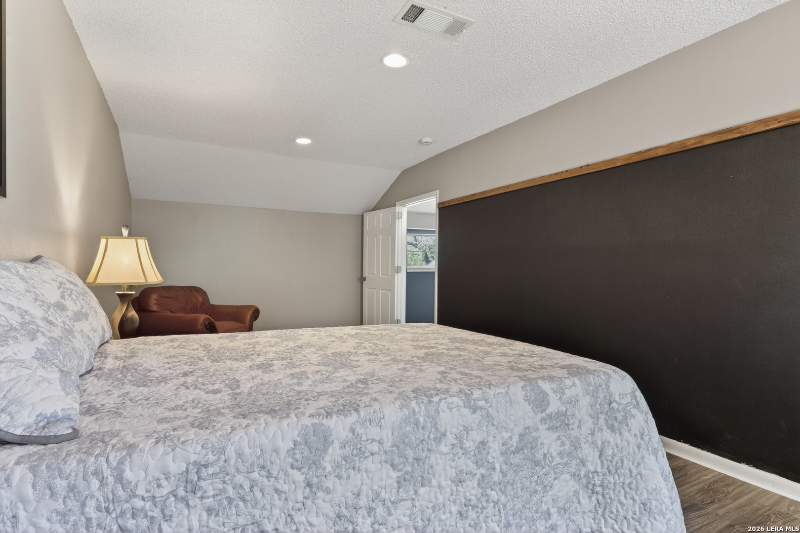 4619 Spotted Oak Woods